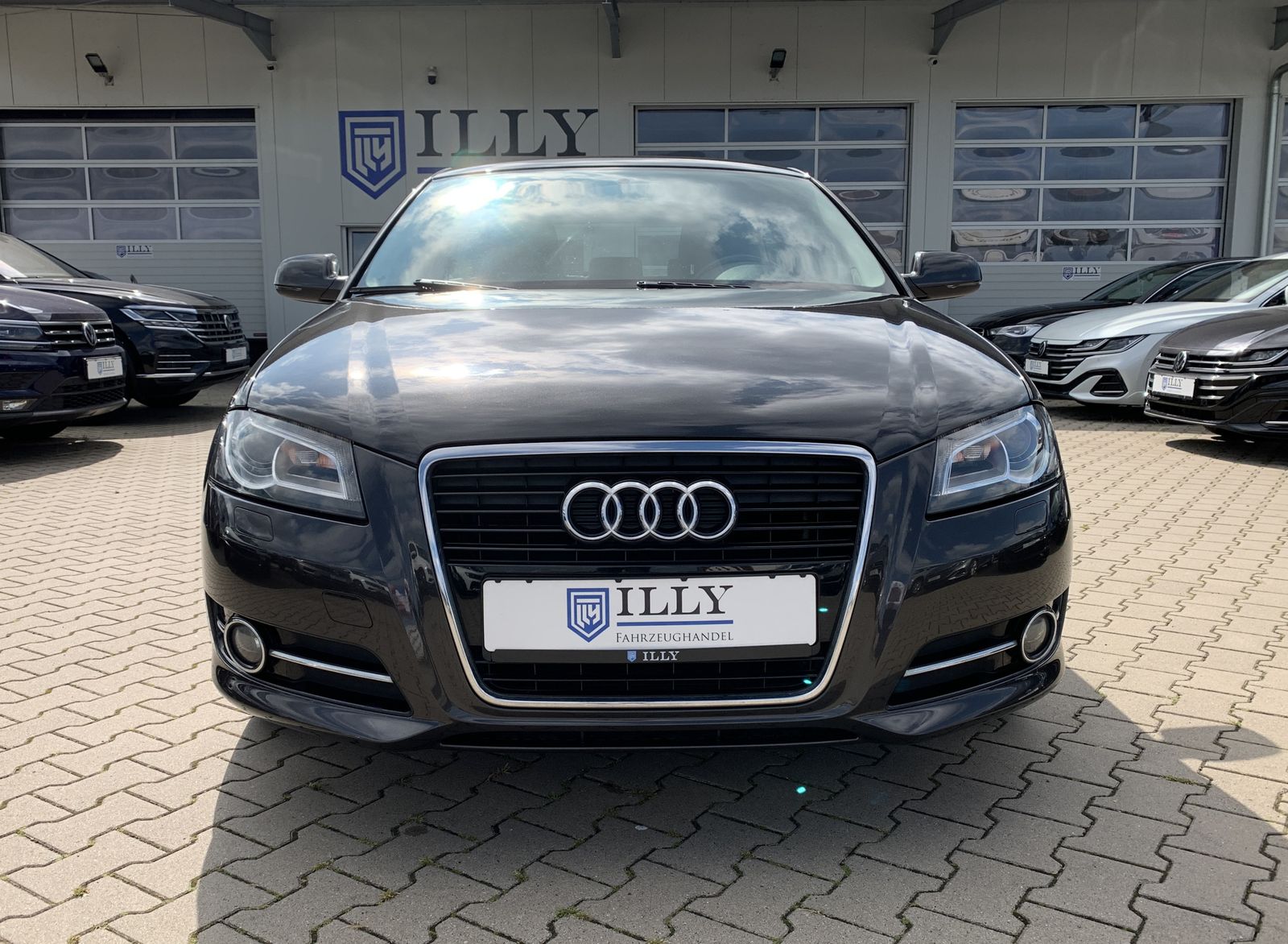 Fahrzeugabbildung Audi A3 2.0 TDI*Ambition*BI-Xenon*PDC*SHZ*MFL*Navi*