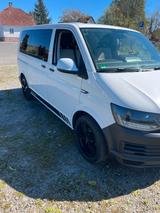 Volkswagen Vw T6 Transporter 8 Sitzer - VW T6 Transporter Benzin Gebrauchtwagen