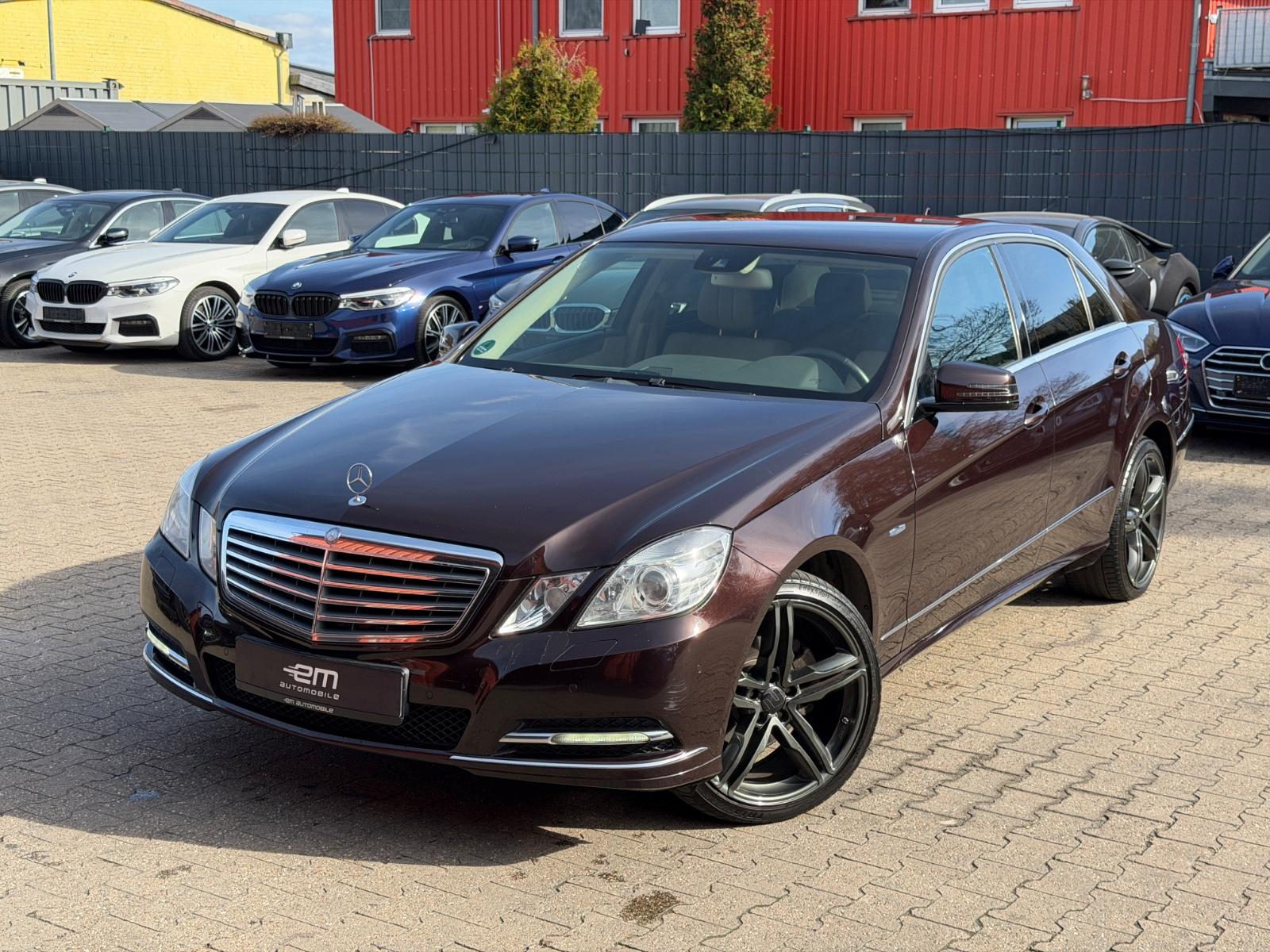 Mercedes-Benz E 220 CDI Elegance Memory/Leder/Massage/Navi/HK