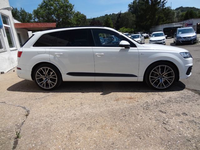 Fahrzeugabbildung Audi Q7 3.0TDI/HUD/Pano/StH/22-Zoll/1.Hd/AHK/3xS-Line