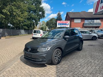 Volkswagen Tiguan - 3