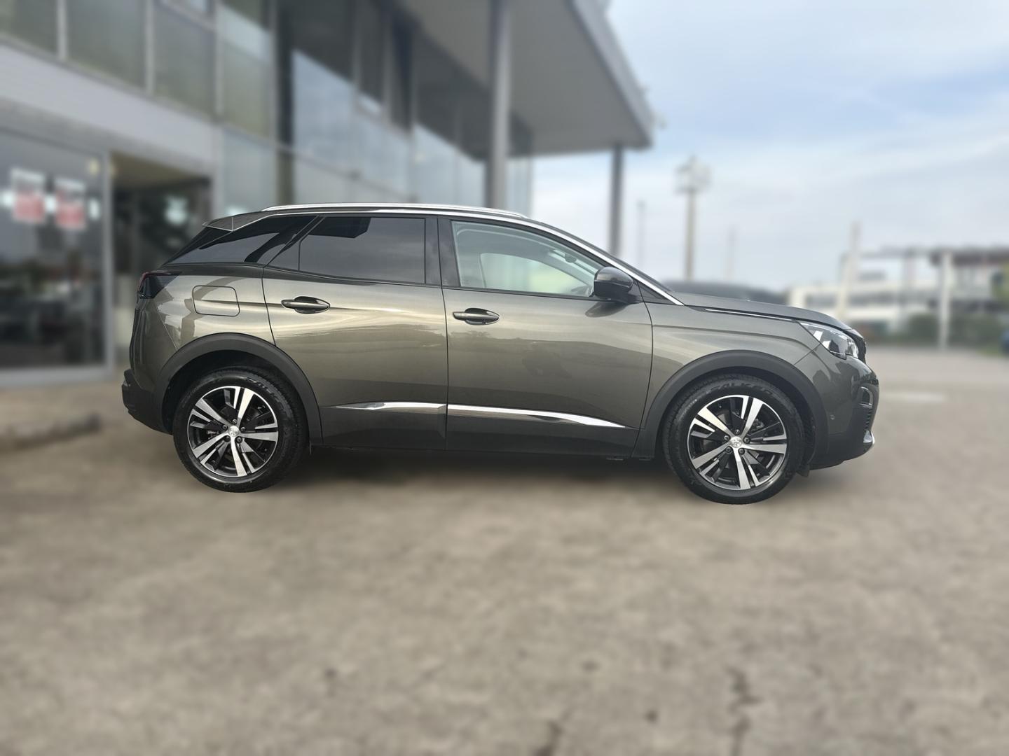 Peugeot 3008 Allure AHK-abnehmbar Navi Allwetter (neu)36