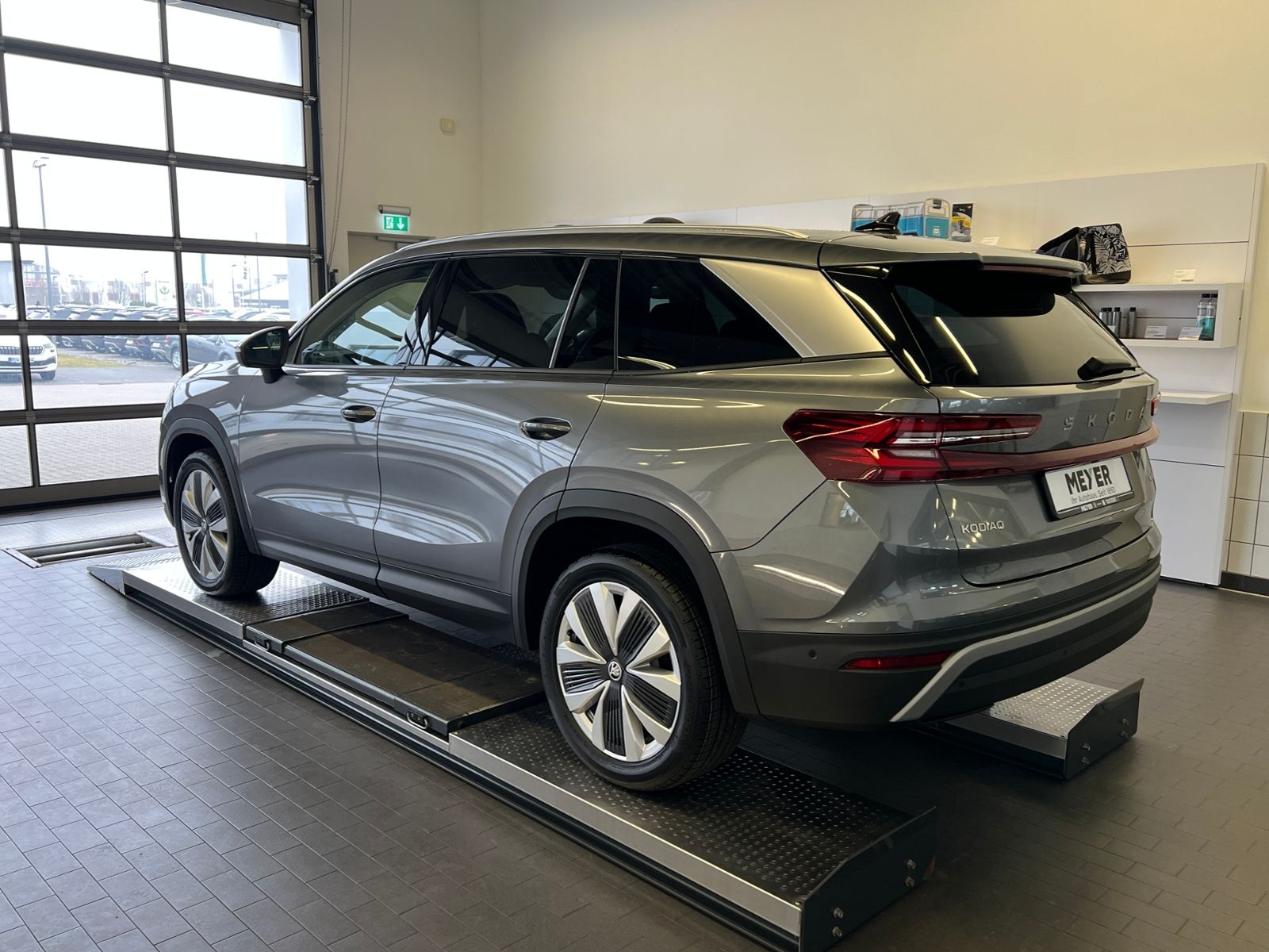 Fahrzeugabbildung SKODA Kodiaq Selection 2.0 TDI DSG 4x4 *AHK, 7 Sitze,