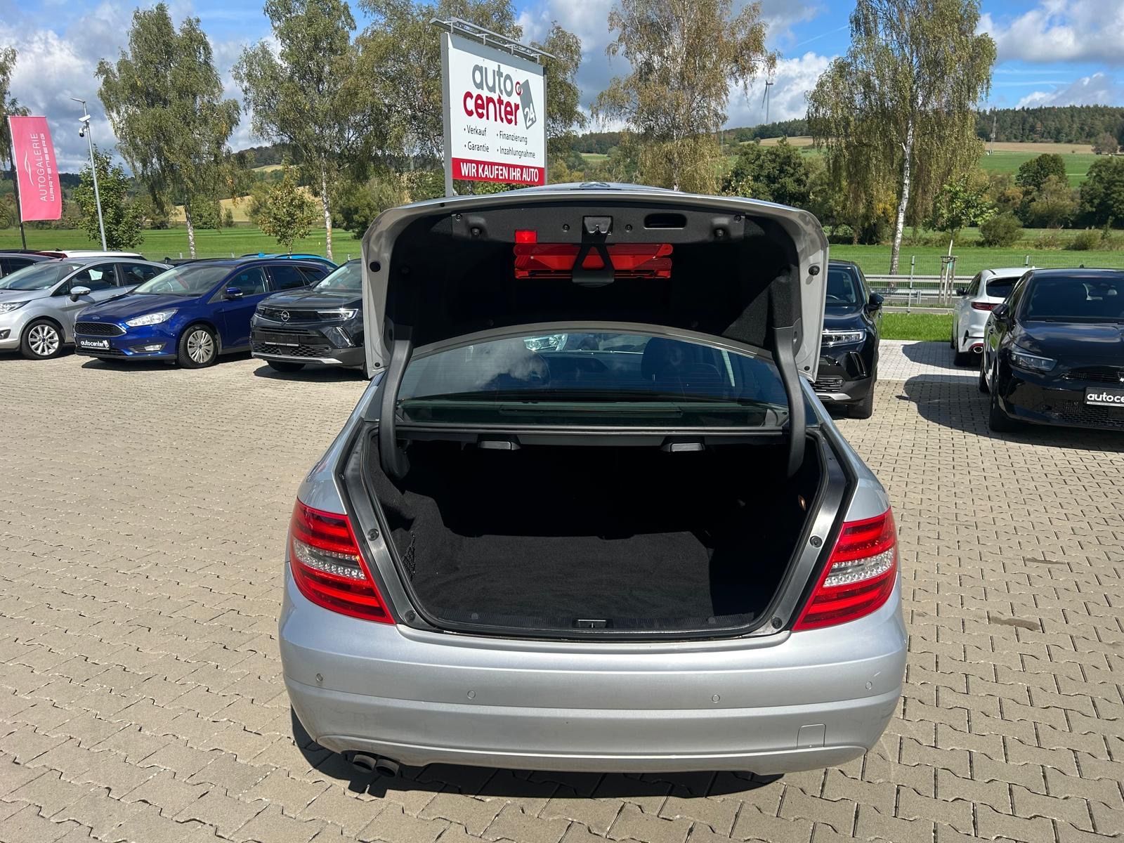 Fahrzeugabbildung Mercedes-Benz C 180 CDI Limousine°Automatik°Navi°Shz°PDC°