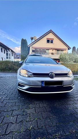 Volkswagen Golf  IQ.Drive, Baujahr 2019  ...