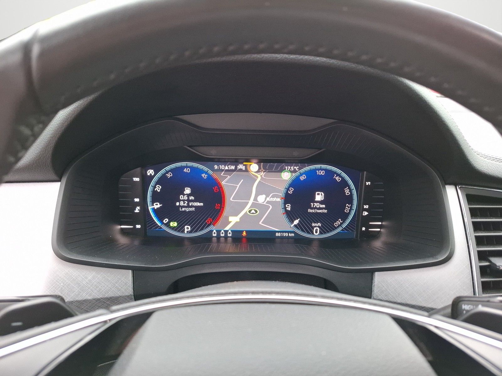 SKODA Kodiaq 2.0 TDI Tour 4x4 DSG / AHK / ACC / NAVI / - Image 12