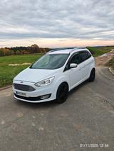 Ford Grand C-Max 2,0TDCi 110kW Titanium Titanium
