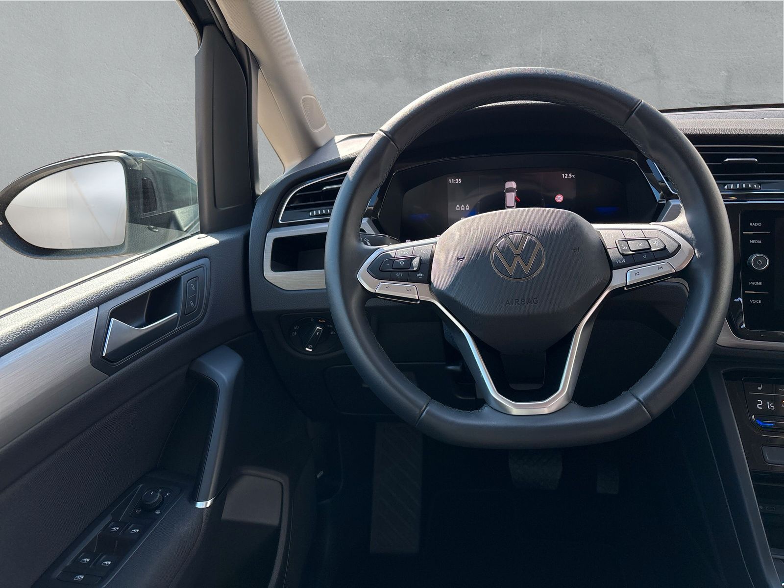 Fahrzeugabbildung Volkswagen Touran Comfortline 2.0 TDI DSG AHK