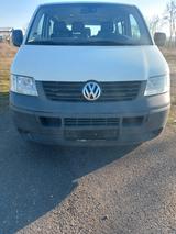 Volkswagen T5 Transporter - Volkswagen T5: Firmenfahrzeug