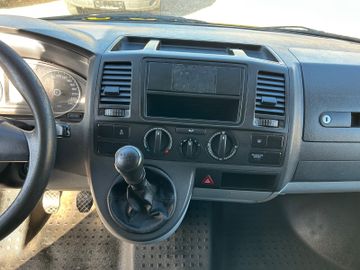 Volkswagen T5 Transporter - 11