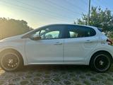 Peugeot 208 1.6 Active BlueHDi 100 STOP & START Active