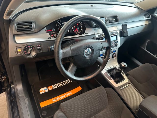 Volkswagen Passat Variant *TEMPO*KLIMA*SZHZ*