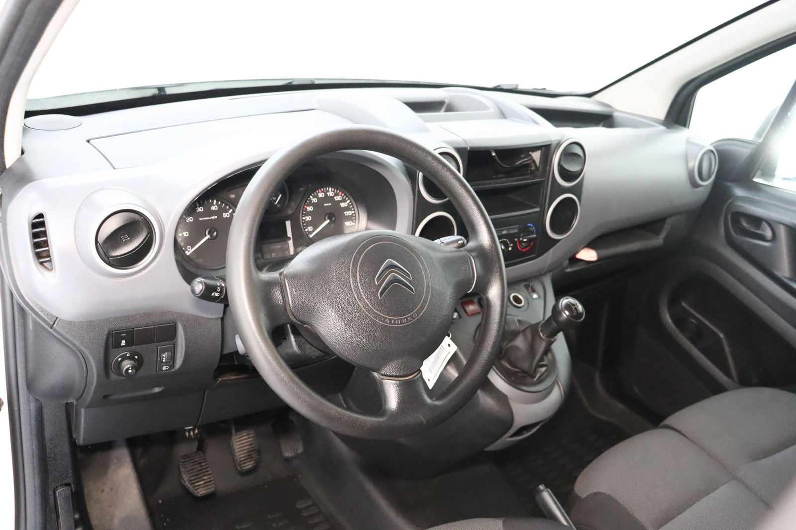 Fahrzeugabbildung Citroën Berlingo Kasten Business HDI 75