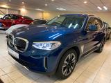 BMW iX3 80KWH M-Fahrwerk+AHK+Panoramad.+TOP-Zustand - blaue BMW iX3