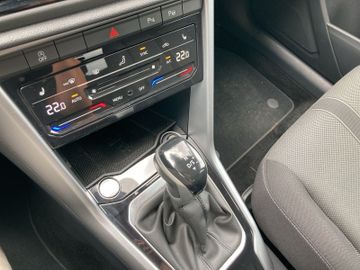 Volkswagen T-Roc - 11