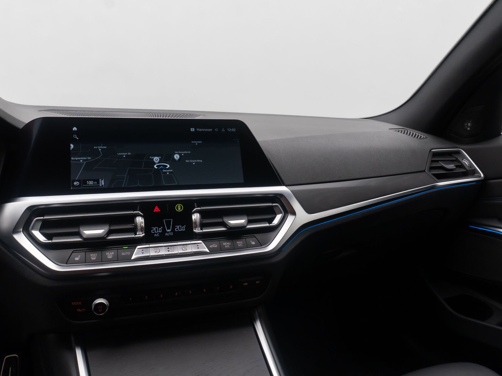 Fahrzeugabbildung BMW 330e M Sport Kamera Laser HUD DAB H/K AHK 19Zoll