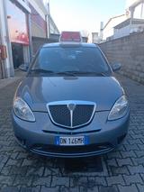 Lancia Ypsilon 1.2 Argento - gebrauchte Lancia Ypsilon aus dem Jahr 2008