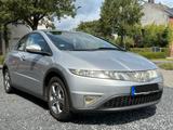 Honda Civic 1.4 I 5 Türig - Honda Civic mit Benzin-Antrieb: Kleinwagen