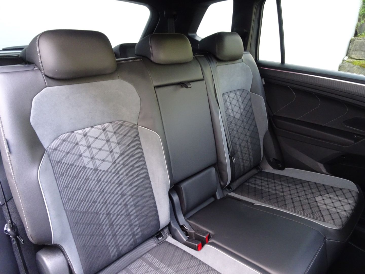 Tiguan Allspace R-Line 2.0 TDI DSG 4MOTION AHK