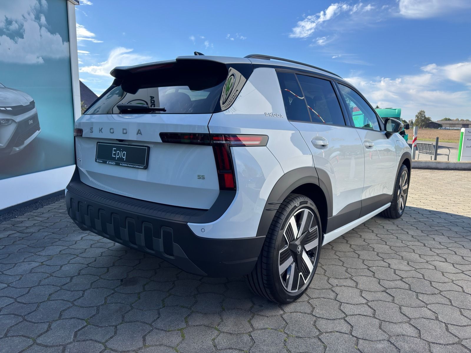 Fahrzeugabbildung SKODA Epiq 55 Selection*RFK*LED*5JGarantie
