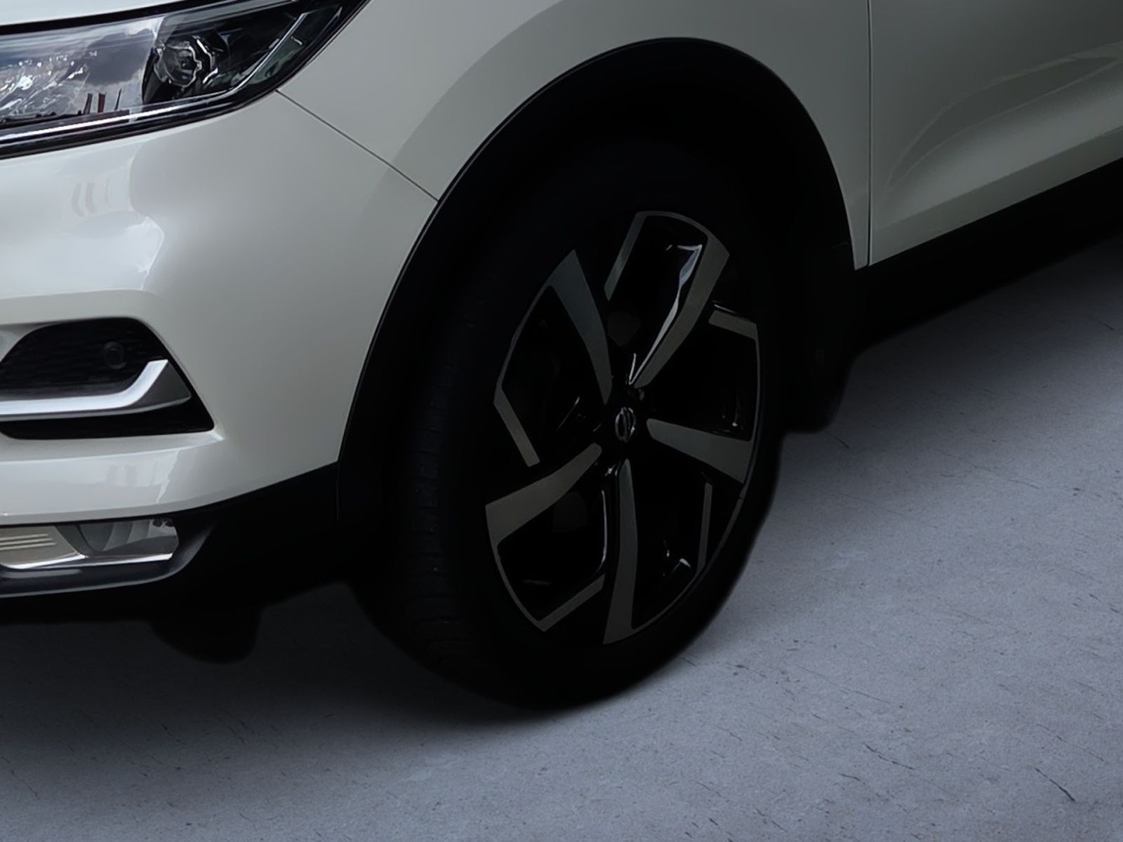 Fahrzeugabbildung Nissan Qashqai 1.3 DIG-T Akari 158 PS Autom. *NAVI*SITZ
