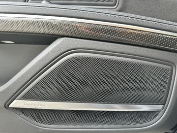 2022 AUDI A8 — миниатюра 11