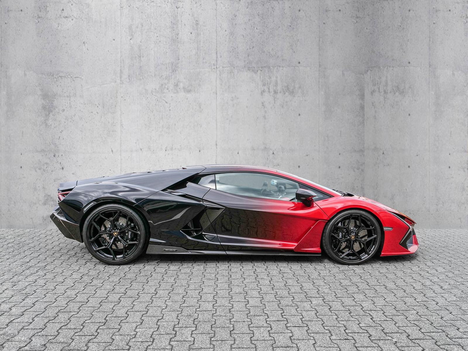 Lamborghini Revuelto Fading Rosso Bia to Nero Granatus