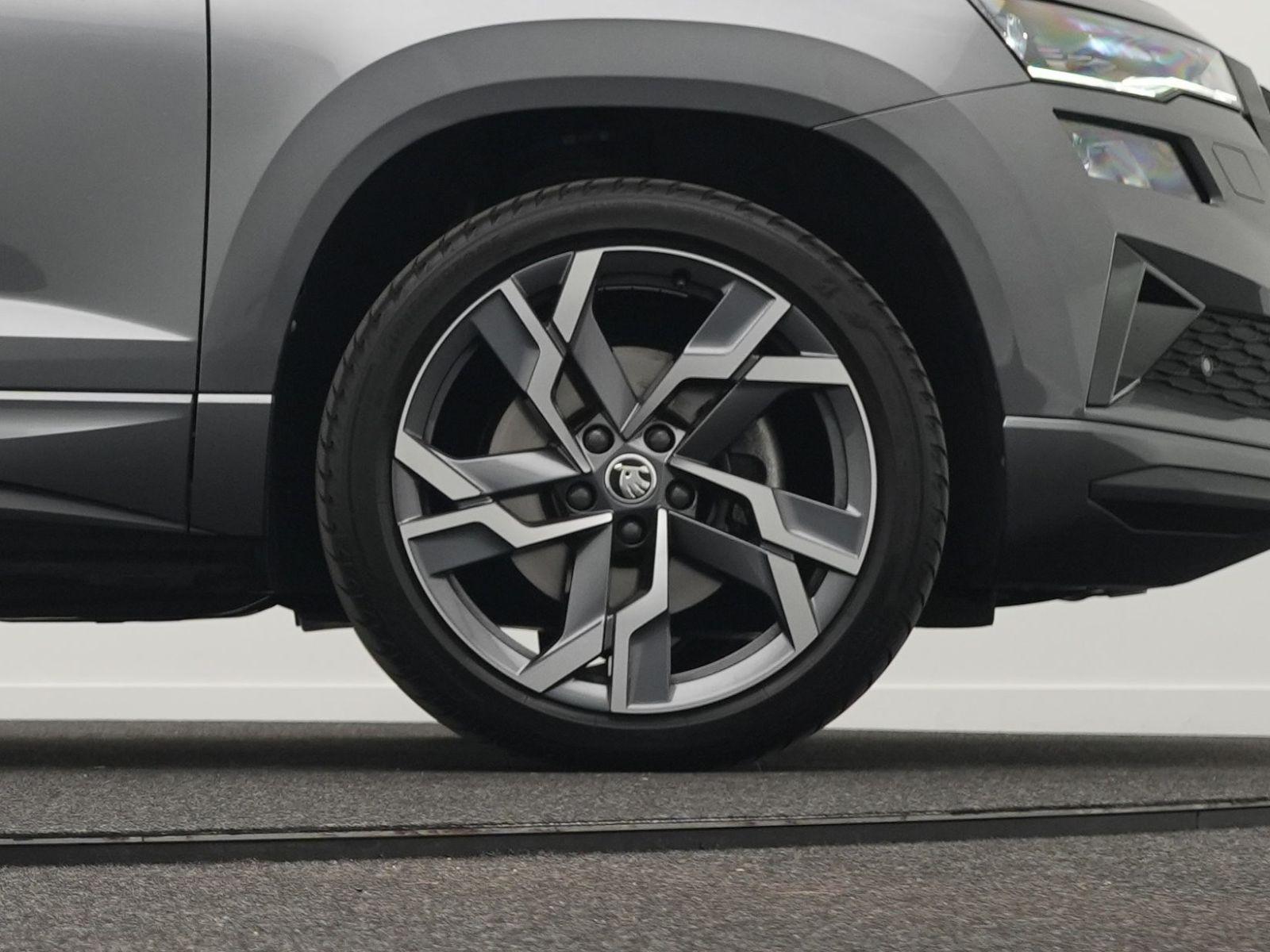 Skoda Karoq Sportline 2.0 TSI 4x4 DSG AHK*LED*NAVI*19"