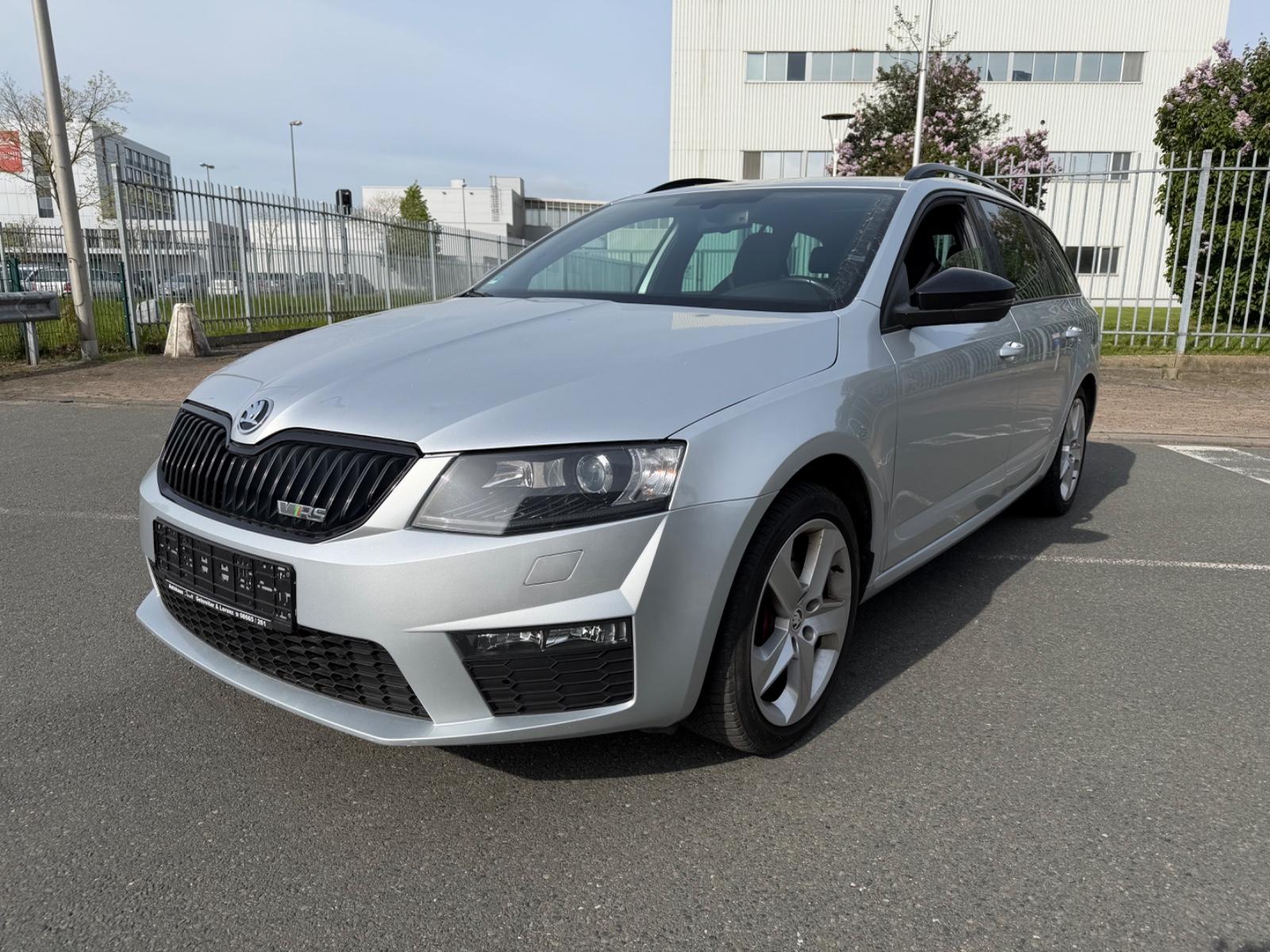 Skoda Octavia Combi RS 2.0l TDI Scheckheft Gepflegt