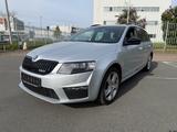 Skoda Octavia Combi RS 2.0l TDI Scheckheft Gepflegt - Skoda Octavia: Allradantrieb