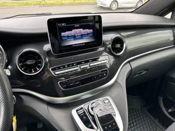 Fahrzeugabbildung Mercedes-Benz V 220d EDITION lang*Panorama*Totwinkel*2500kgAHK