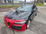 Alfa Romeo Giulia Super (Neue TÜF) - Alfa Romeo Giulia Super mit Benzin-Antrieb