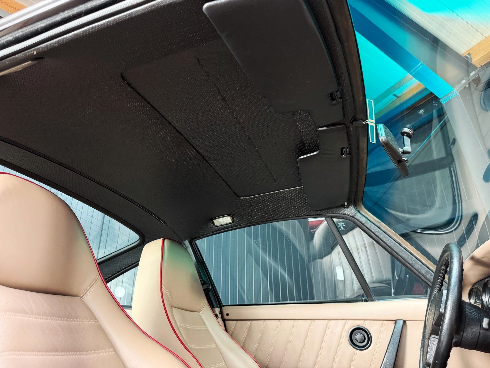 Fahrzeugabbildung Porsche 911 SC "WEISSACH EDITION"