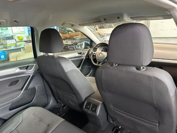 MYAUTOCENTER – Gebraucht- und Jahreswagen mit Werkstattservice in Pfaffenhofen Volkswagen Golf VII Variant Comfortline BlueMotion