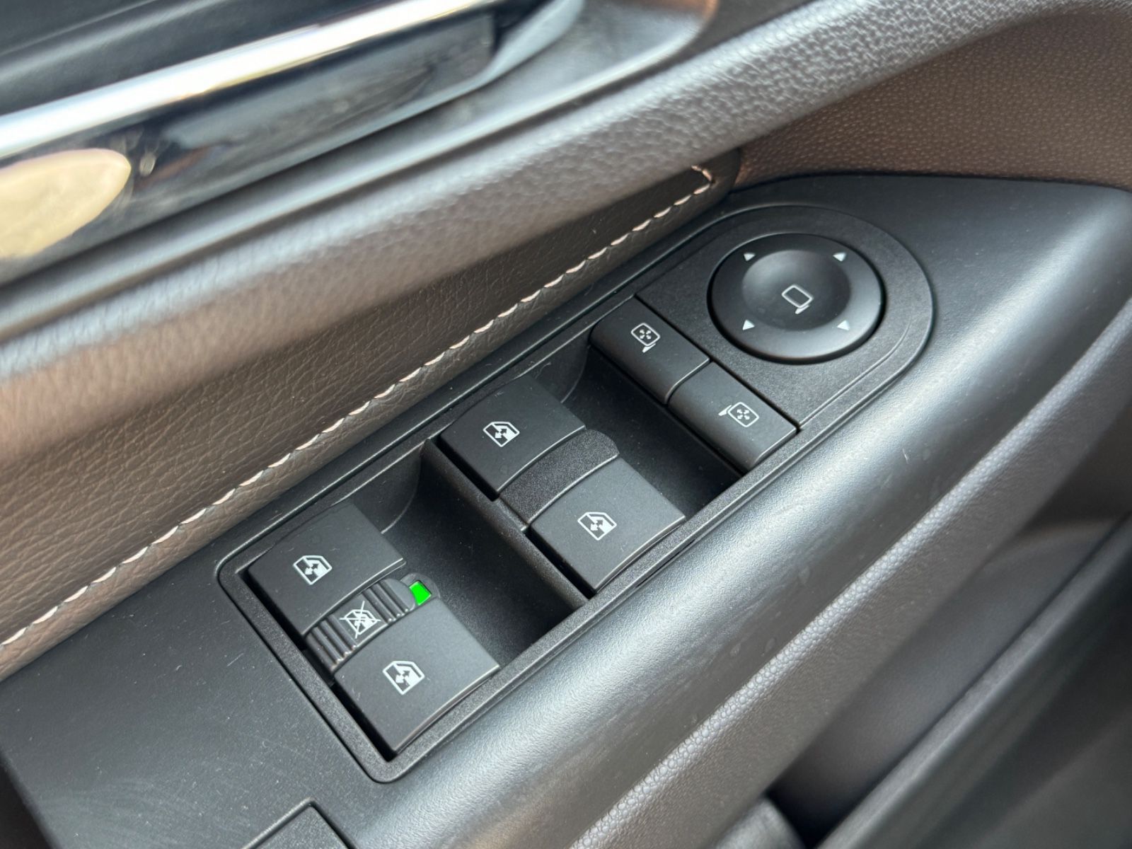 Fahrzeugabbildung Opel Zafira B Cosmo/7. Sitzer/Klimaautom./Pano./TÜV