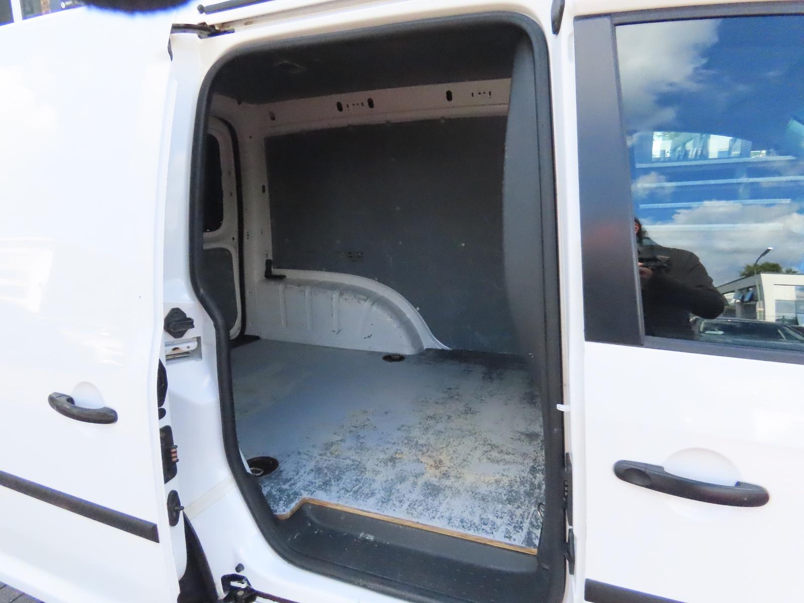 Volkswagen Caddy 2.0 TDI Autom. NFZ Kasten Klima AHK