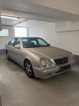 Mercedes-Benz Mercedes Benz E240 - gebrauchte Mercedes-Benz E 240 aus dem Jahr 1999