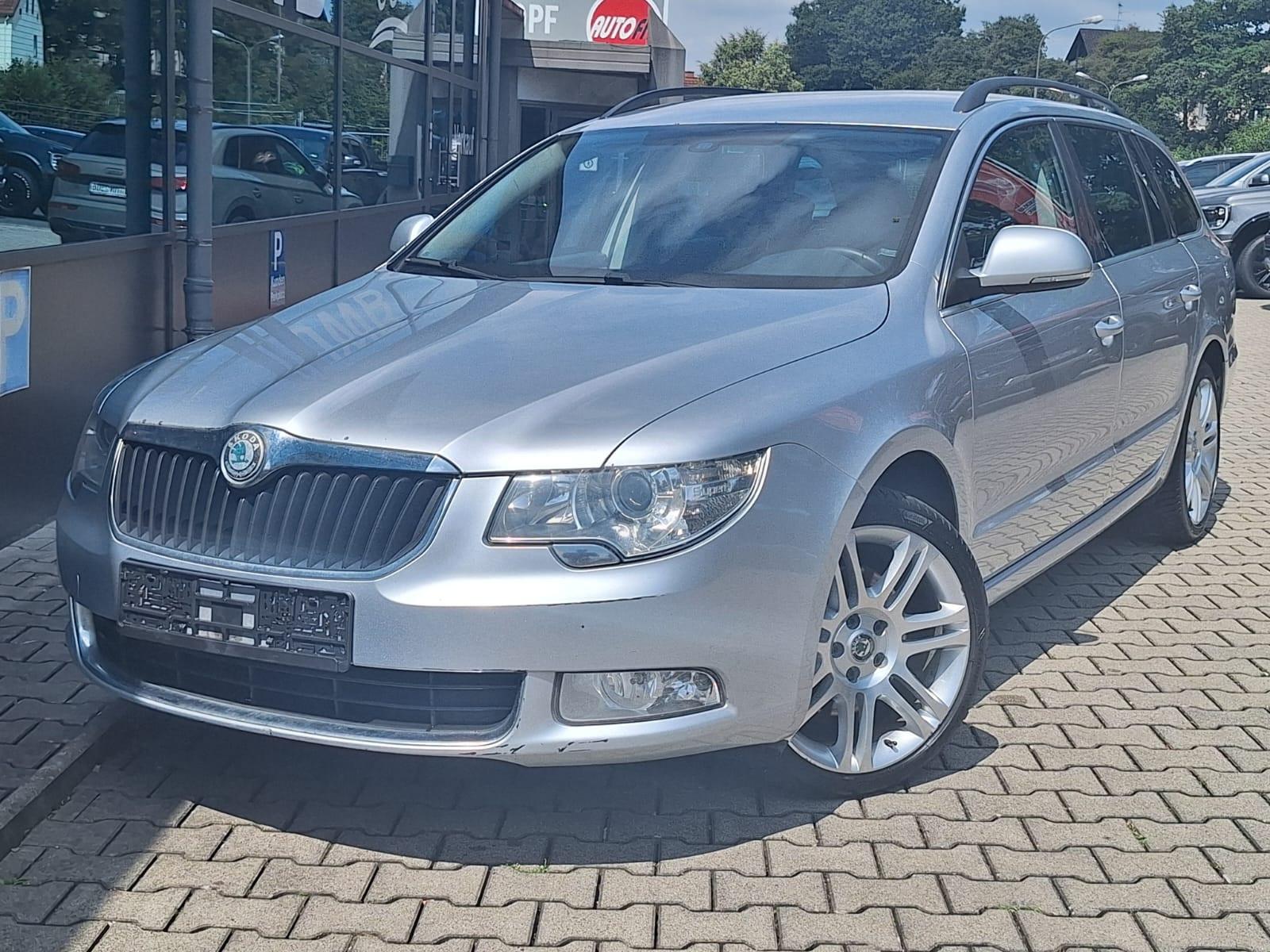 Skoda Superb 2.0TDI DSG 125KW Combi Ambition Navi GJR