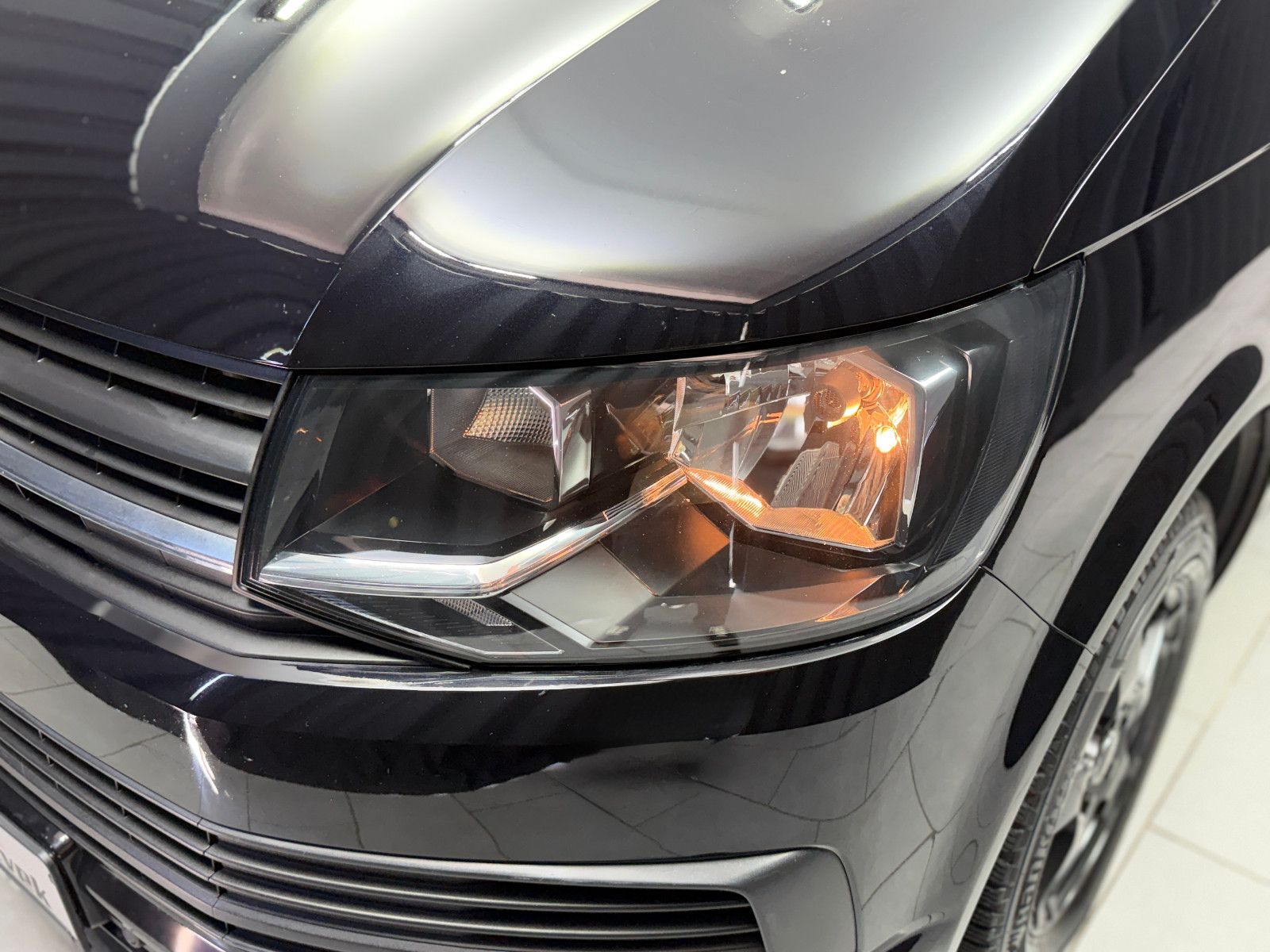 Fahrzeugabbildung Volkswagen T6 Multivan Trendline|Behindertengerecht|DSG|NAV