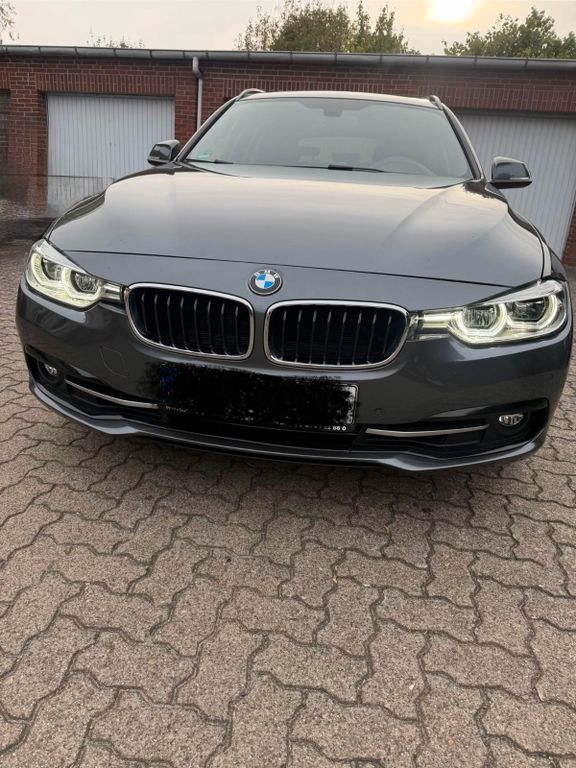 Image of BMW 320