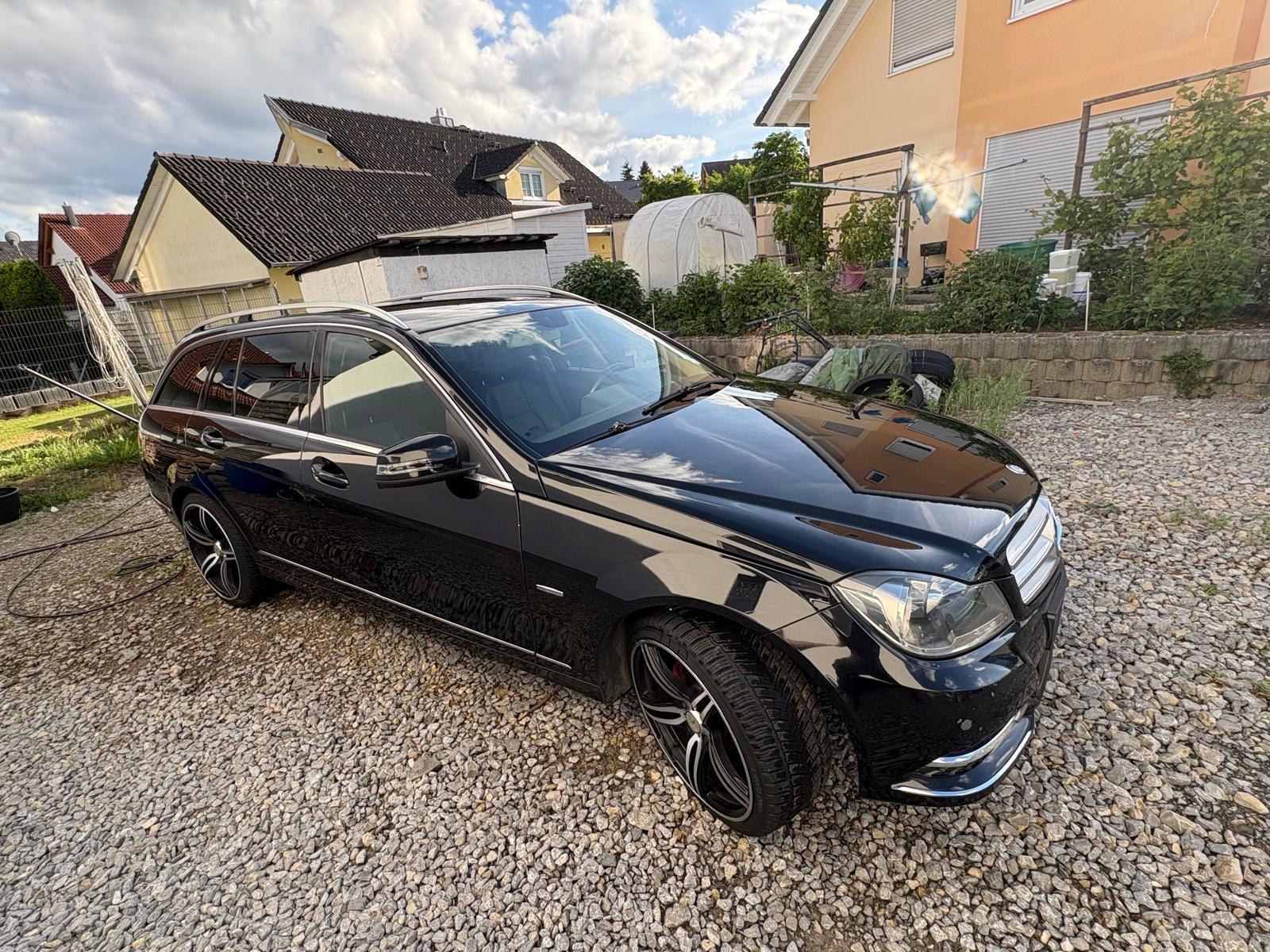 Mercedes-Benz C180 2012 — rear view