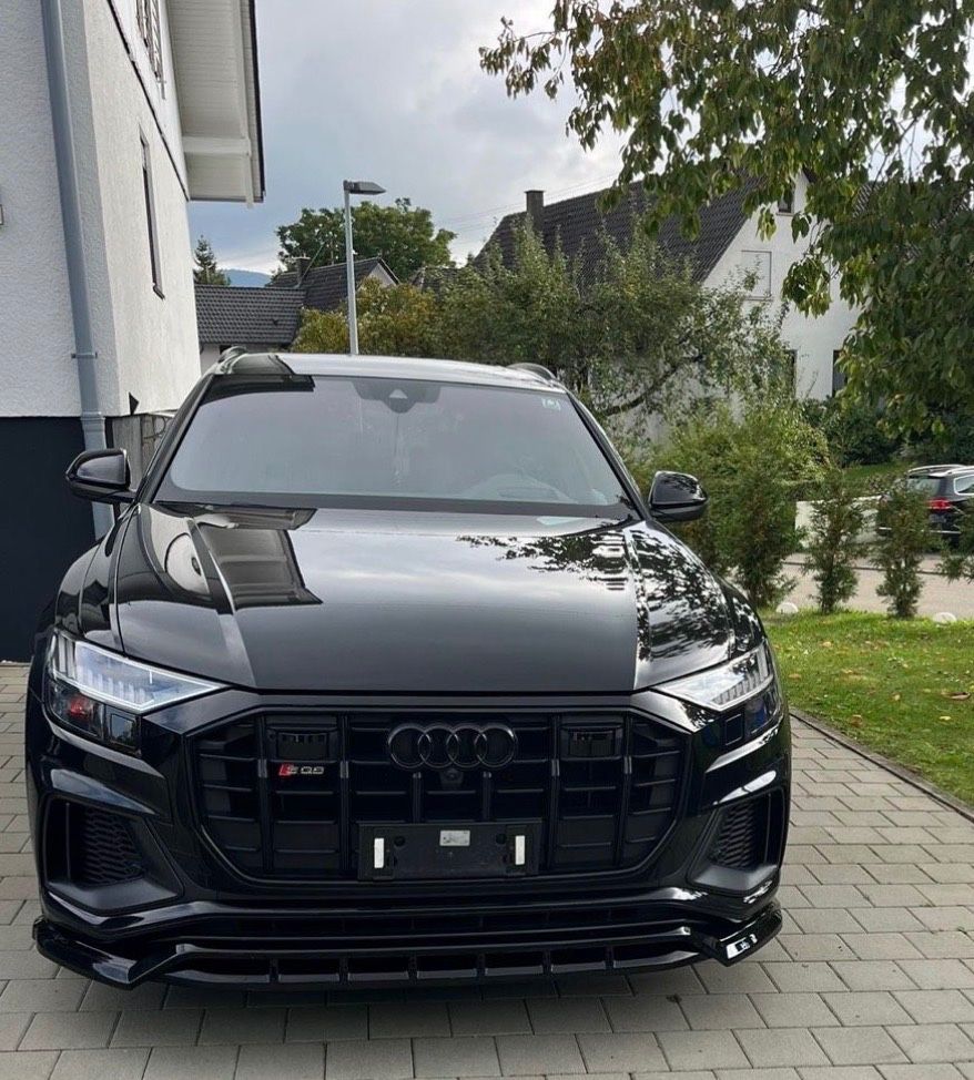 AUDI SQ8 TDI quattro tiptronic -