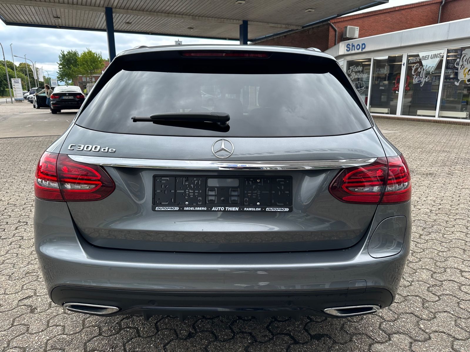 Fahrzeugabbildung Mercedes-Benz C 300 de T-Modell Night Edition AMG AHK/Standhzg