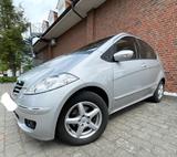 Mercedes-Benz A-170 Avantgarde,Autom.,AHK,Panorama.,Tüv  neu