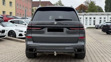BMW X7 - 6