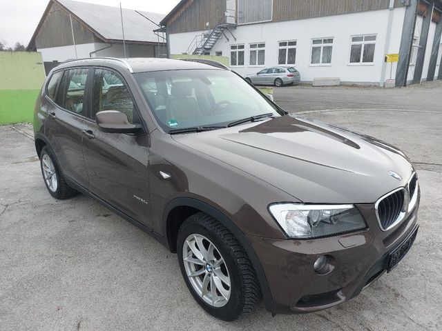 BMW X3 xDrive 20 d AUT.*LEDER*NAVI*PANORAMA*PDC*SHZ