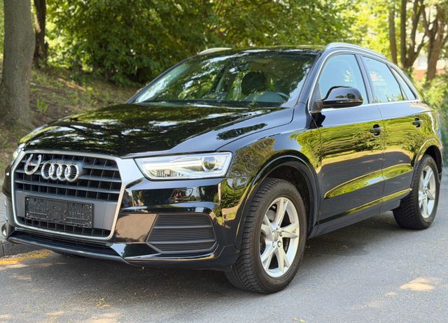 AUDI Q3 1.4 TFSI S-line ALCANTARA/NAVI/XENON/SITZHEIZ