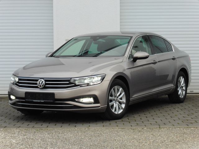 Volkswagen Passat TDI DSG Business LED Navi Kamera ACC 1-Hd