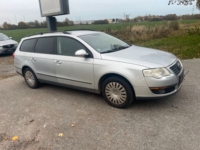 Volkswagen Passat Variant Trendline/NAVI/