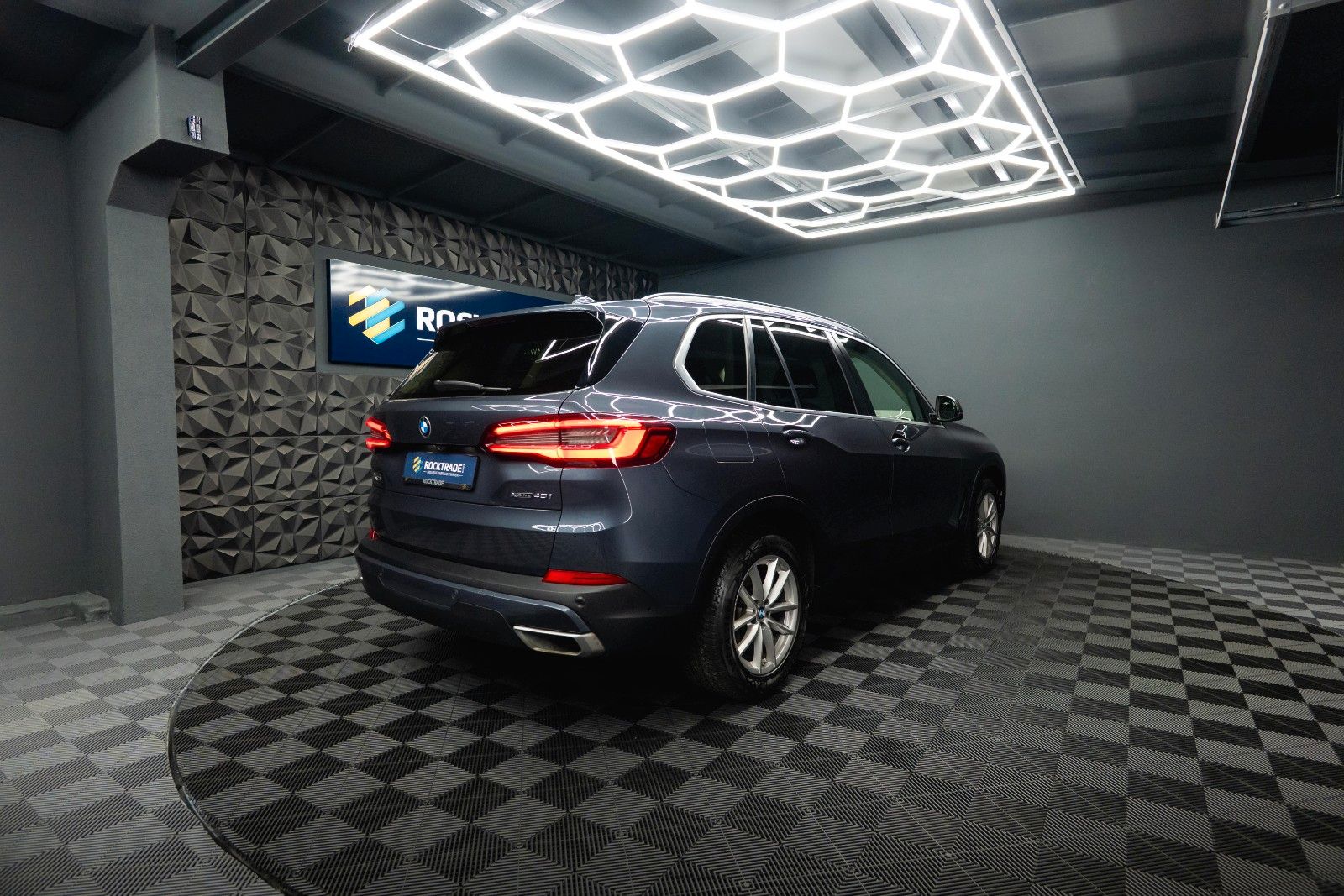 Fahrzeugabbildung BMW X5 xDrive 40i X-Line Sport *Massage*Head Up*ACC*
